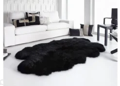Aito lampaantalja Merino black Quatro ±90x180 cm