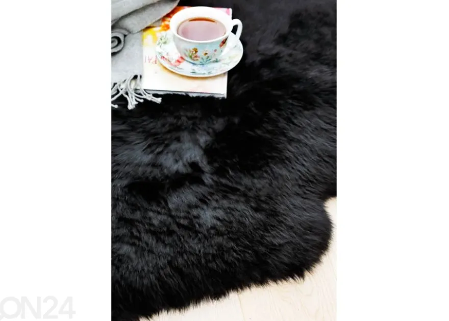 Aito lampaantalja Merino black Sexto ±130x180 cm