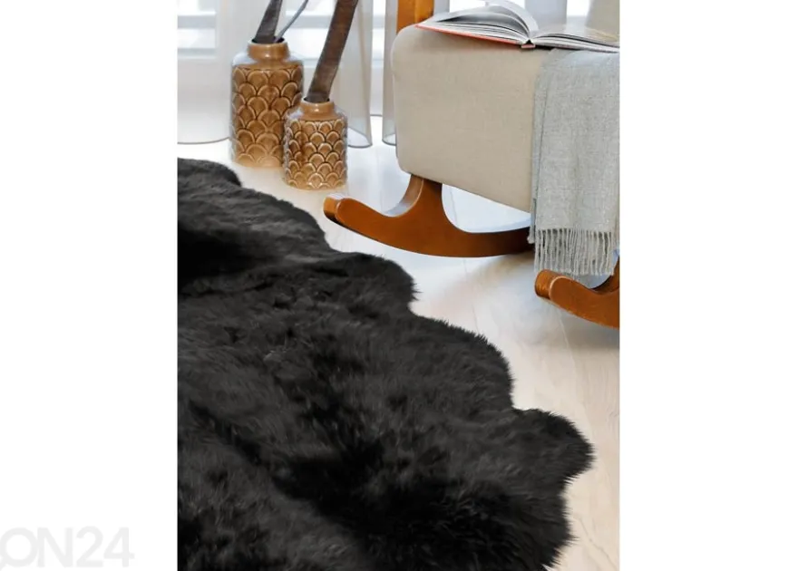 Aito lampaantalja Merino black Sexto ±130x180 cm