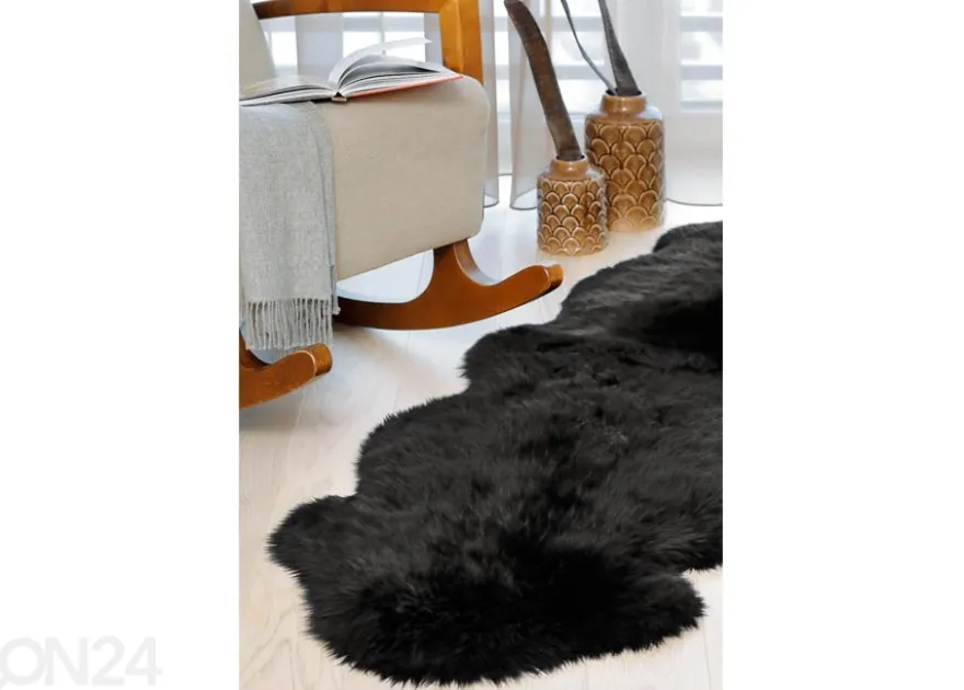 Aito lampaantalja Merino black M ±60x90 cm
