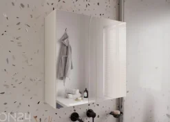 Kylpyhuoneen kaappi peilillä