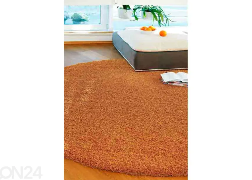 Narma pitkäkarvainen matto Spice™ karamelli 67x133 cm