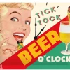Retro metallitaulu Tick, tock Beer oclock 15x20 cm