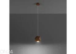 Riippuvalaisin Woody, luonnonpuu
