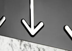 Seinänaulakko Arrow
