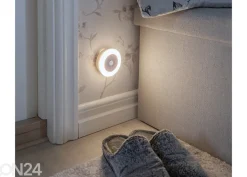 Yölamppu LED-anturilla