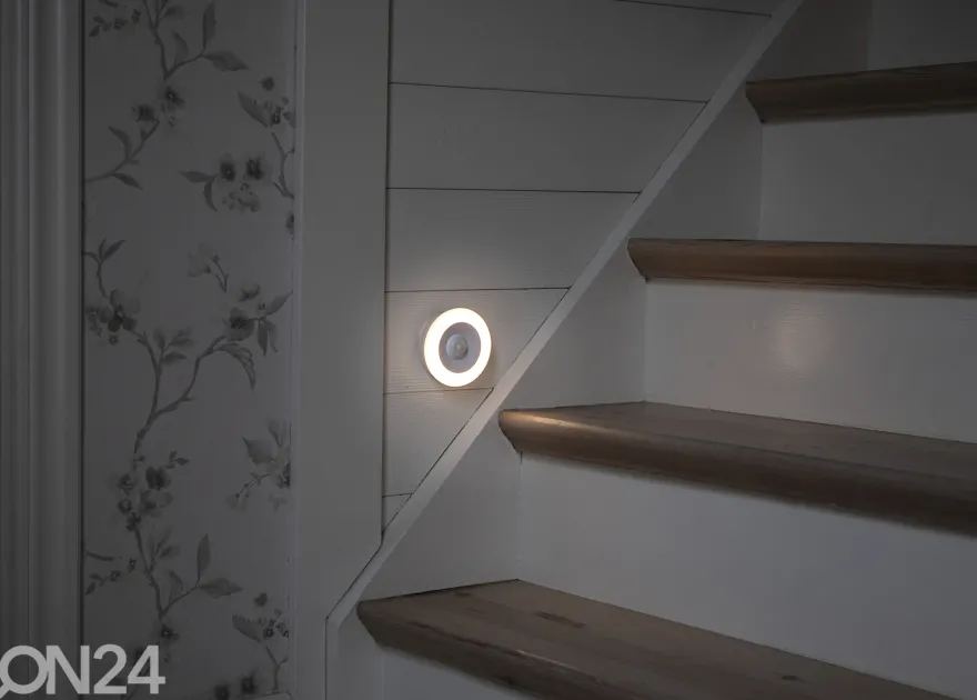 Yölamppu LED-anturilla
